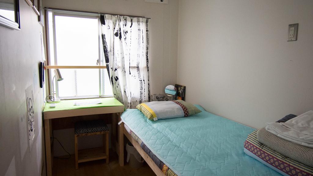 Kamagasaki University Of The Arts Cafe Garden Guest House Aka Cocoroom Osaka Buitenkant foto