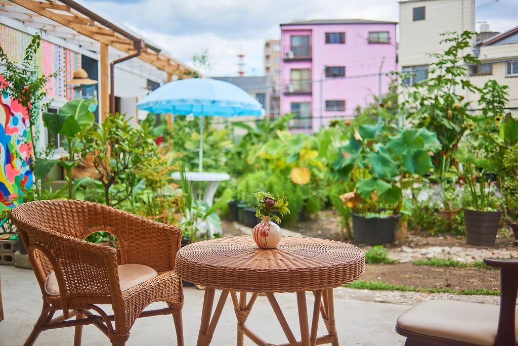Kamagasaki University Of The Arts Cafe Garden Guest House Aka Cocoroom Osaka Buitenkant foto